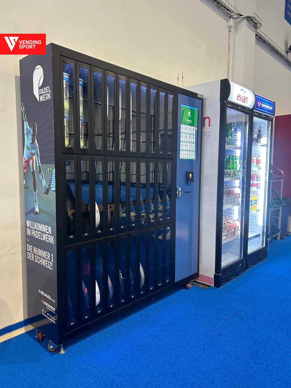 Vending Sport automati s prilagođenim brendingom u Padelwerk klubu u Švicarskoj
